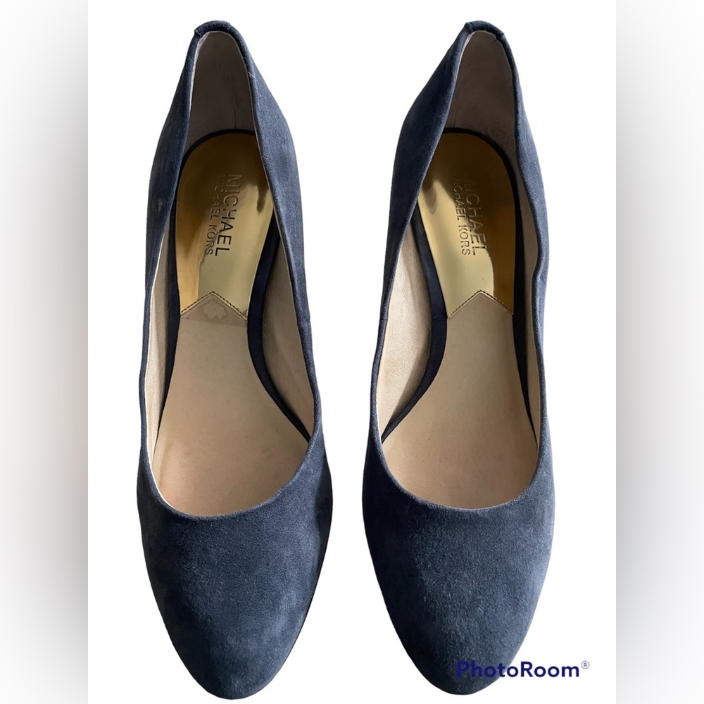 Michael Kors indigo blue suede pump with 4" heel.
